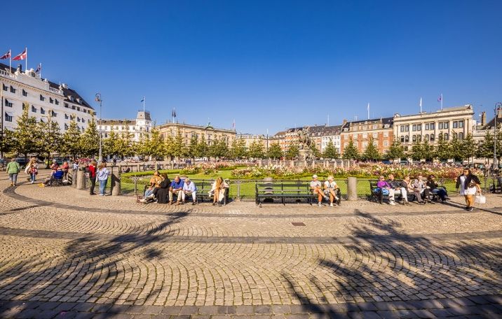 Kontorlejemål på Kongens Nytorv tæt på Metro